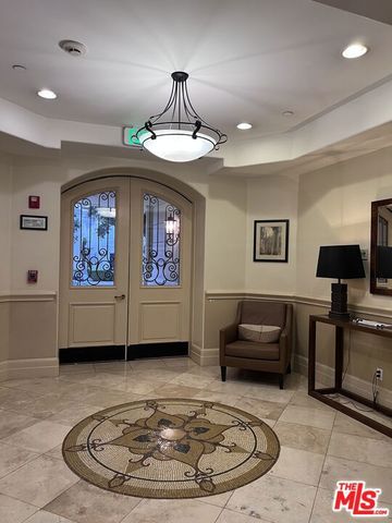 137 S Spalding Drive 402, Beverly Hills, CA 90212