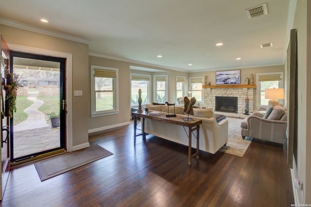 664 California, New Braunfels, TX 78130