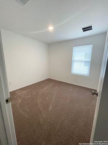 5847 Coahulia, Seguin, TX 78155