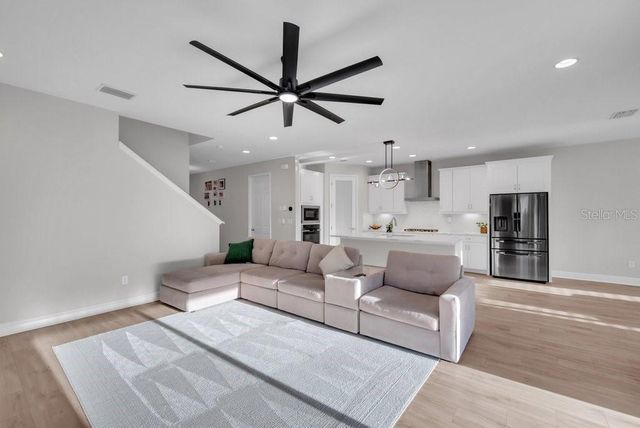 14604 HORSE TROT ROAD, Lithia, FL 33547