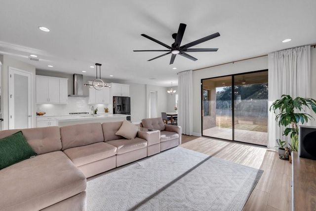 14604 HORSE TROT ROAD, Lithia, FL 33547