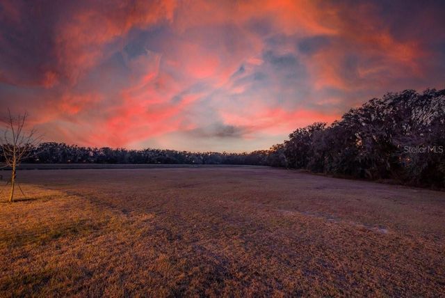 14604 HORSE TROT ROAD, Lithia, FL 33547