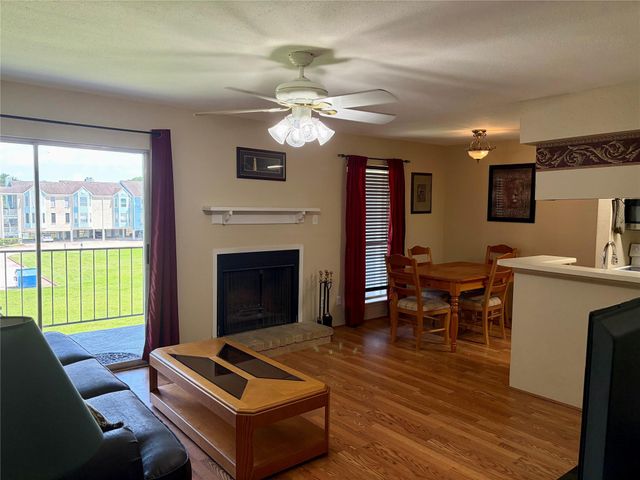 18519 Egret Bay Boulevard 1602, Webster, TX 77058