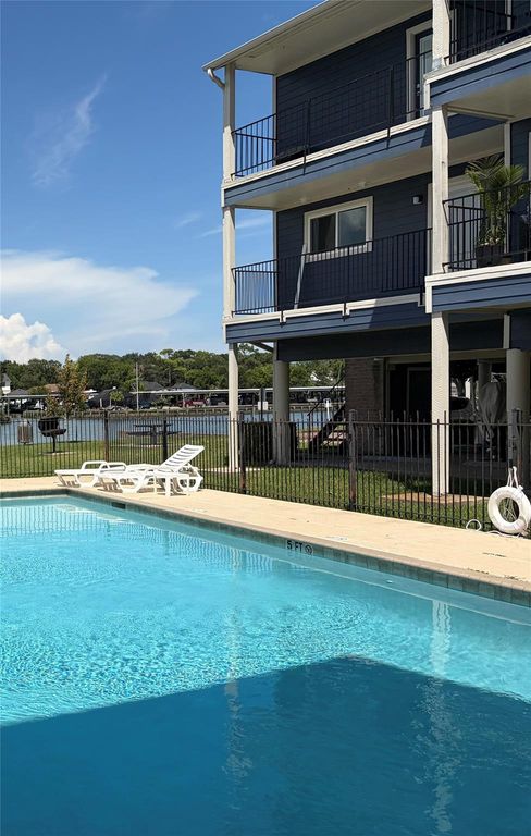 18519 Egret Bay Boulevard 1602, Webster, TX 77058