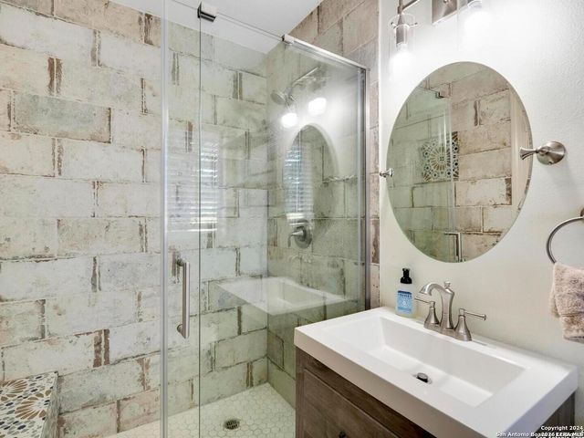 134 Blakeley, San Antonio, TX 78209