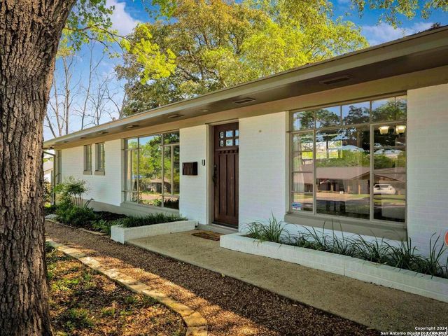 134 Blakeley, San Antonio, TX 78209