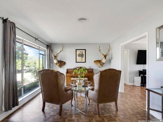 134 Blakeley, San Antonio, TX 78209