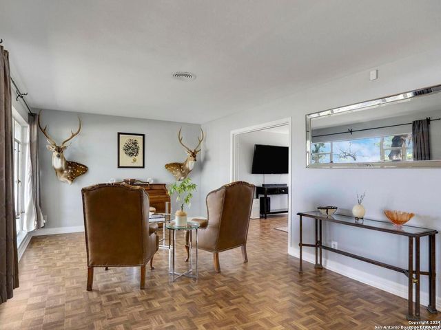 134 Blakeley, San Antonio, TX 78209