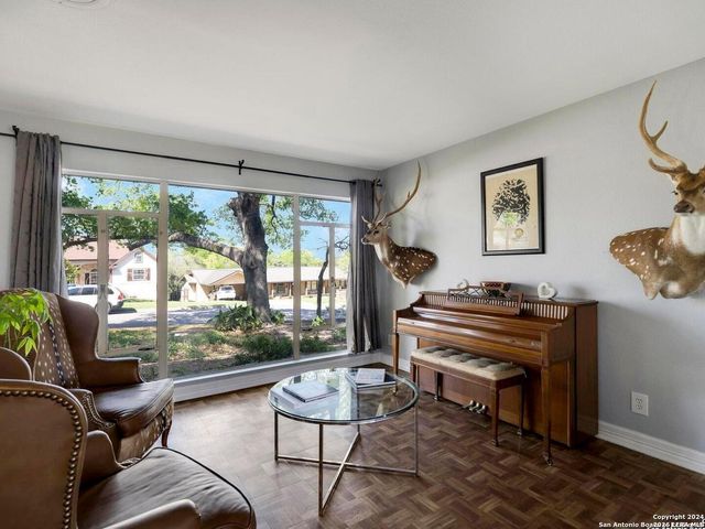 134 Blakeley, San Antonio, TX 78209