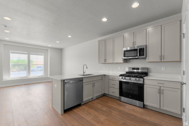8207 W MADISON PEAK WAY, Magna, UT 84044