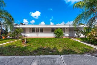 925 S Pine Street, Lake Worth, FL 33460