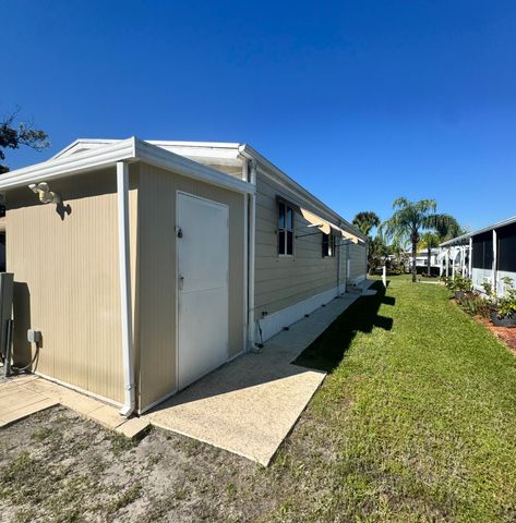 54 Calle De Lagos, Fort Pierce, FL 34951