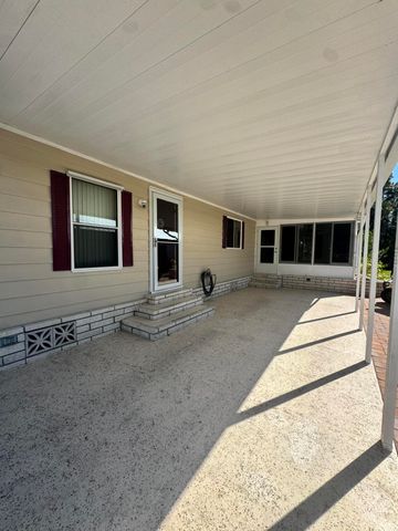 54 Calle De Lagos, Fort Pierce, FL 34951