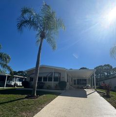 54 Calle De Lagos, Fort Pierce, FL 34951