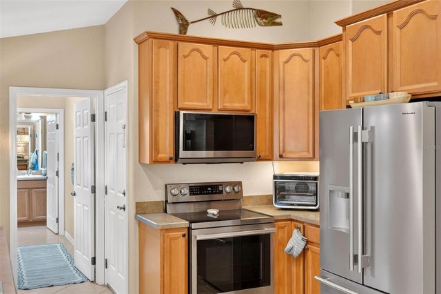 12854 NE 118TH TERRACE, Ocklawaha, FL 32179