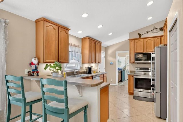 12854 NE 118TH TERRACE, Ocklawaha, FL 32179