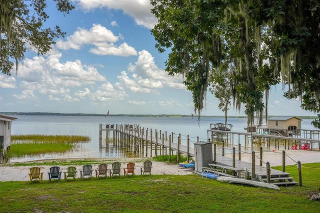 12854 NE 118TH TERRACE, Ocklawaha, FL 32179