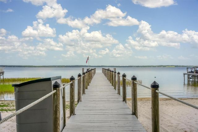 12854 NE 118TH TERRACE, Ocklawaha, FL 32179