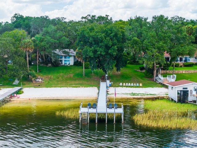 12854 NE 118TH TERRACE, Ocklawaha, FL 32179