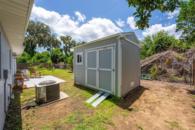 12854 NE 118TH TERRACE, Ocklawaha, FL 32179