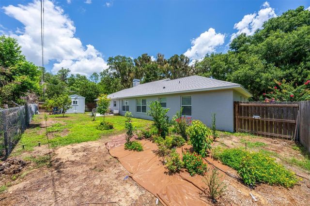 12854 NE 118TH TERRACE, Ocklawaha, FL 32179