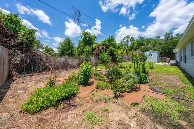 12854 NE 118TH TERRACE, Ocklawaha, FL 32179