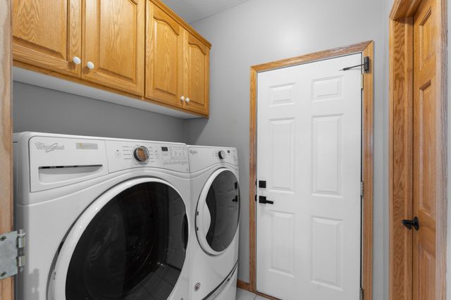 805 23rd St Circle NE, Kasson, MN 55944