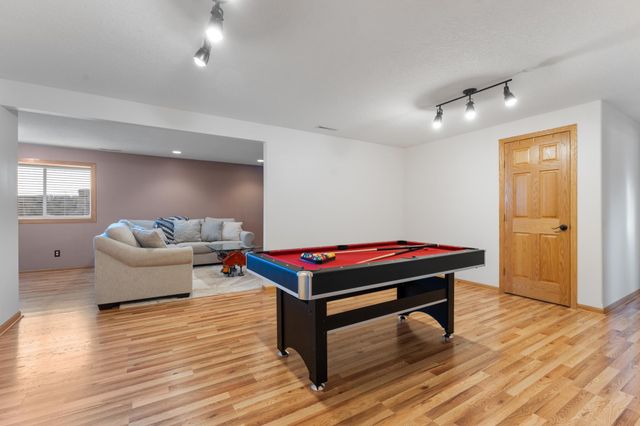 805 23rd St Circle NE, Kasson, MN 55944