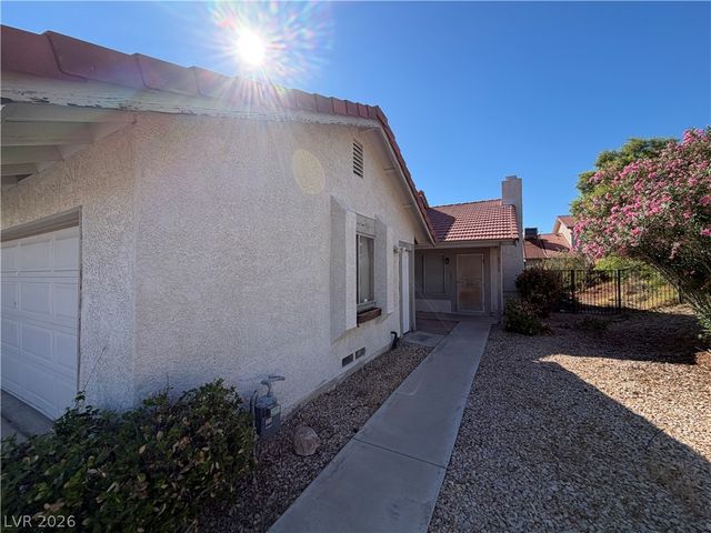 8913 BORLA Drive, Las Vegas, NV 89117