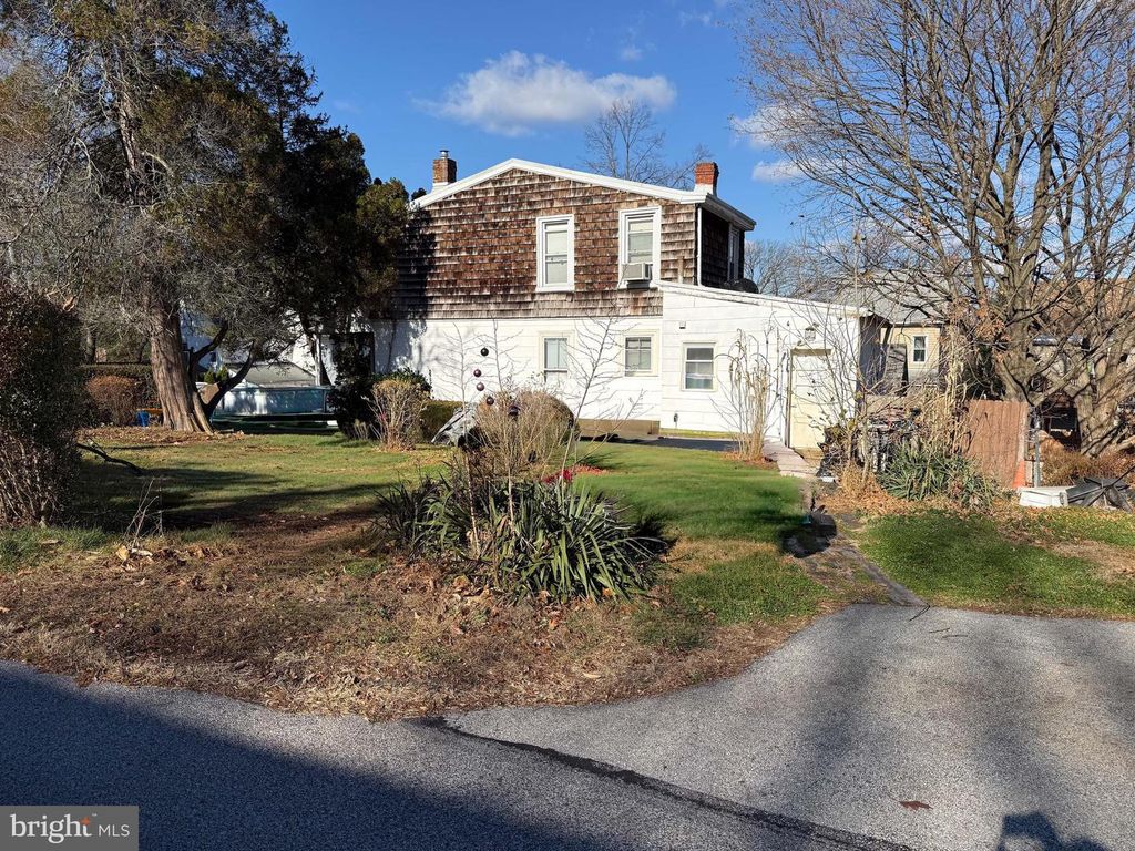 317 MARYWATERSFORD RD, Bala Cynwyd, PA 19004