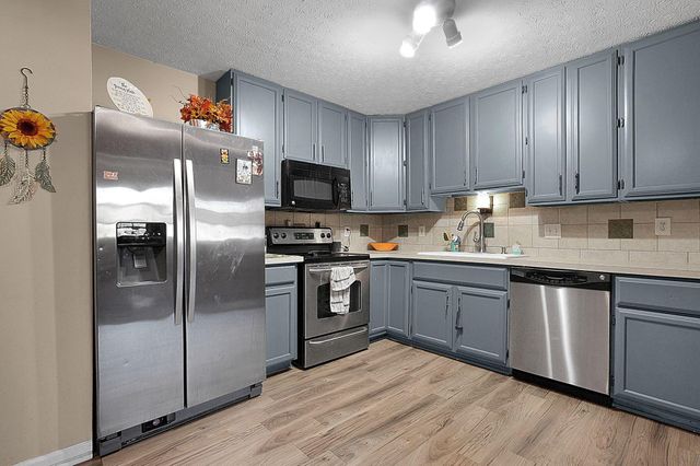 1068 Tobi Drive, Columbus, OH 43207