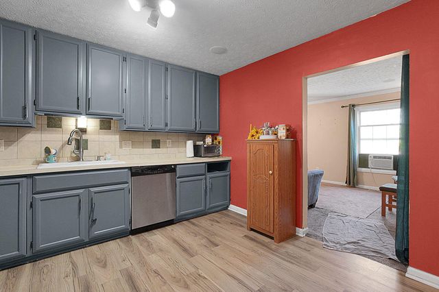 1068 Tobi Drive, Columbus, OH 43207