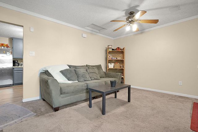 1068 Tobi Drive, Columbus, OH 43207