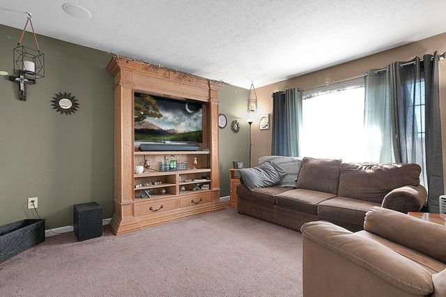 1068 Tobi Drive, Columbus, OH 43207