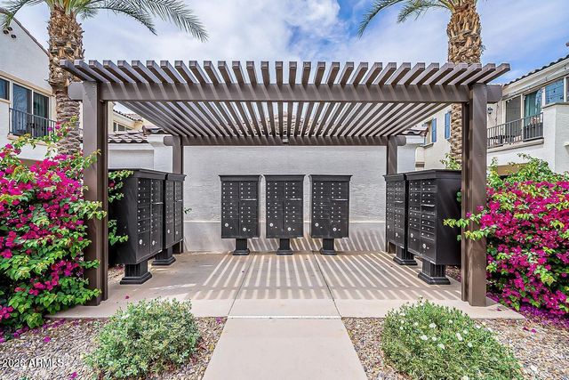 4038 E Erie Street 104, Gilbert, AZ 85295