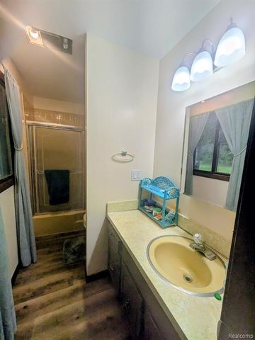4050 Hunters Creek Road, Metamora, MI 48455