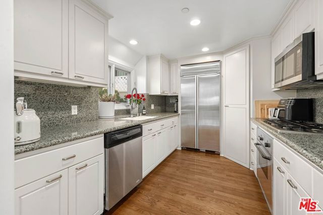 718 Lincoln Boulevard 1, Santa Monica, CA 90402