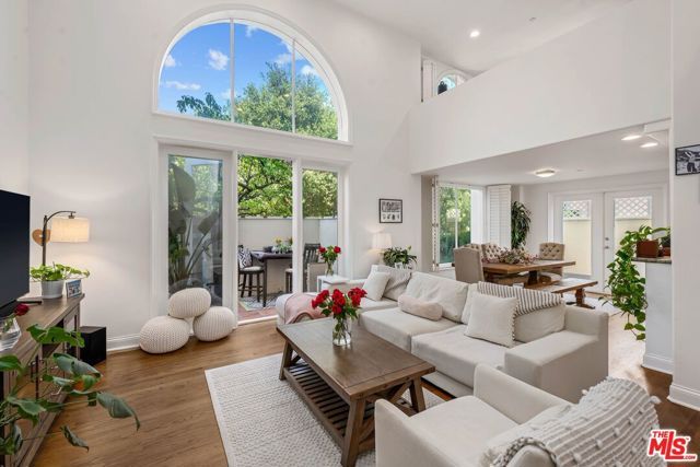 718 Lincoln Boulevard 1, Santa Monica, CA 90402