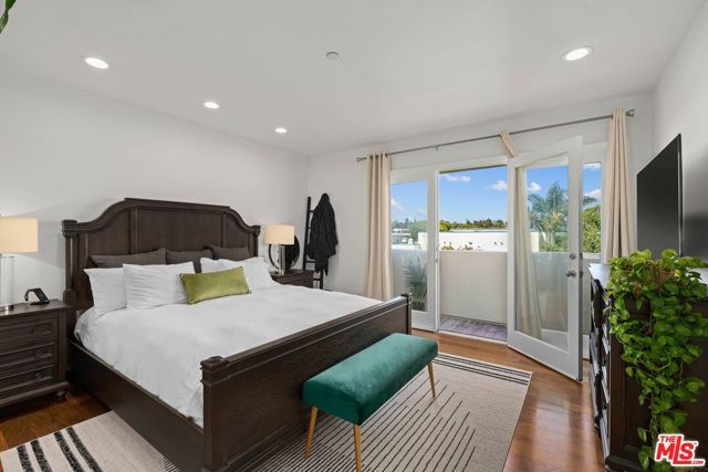 718 Lincoln Boulevard 1, Santa Monica, CA 90402