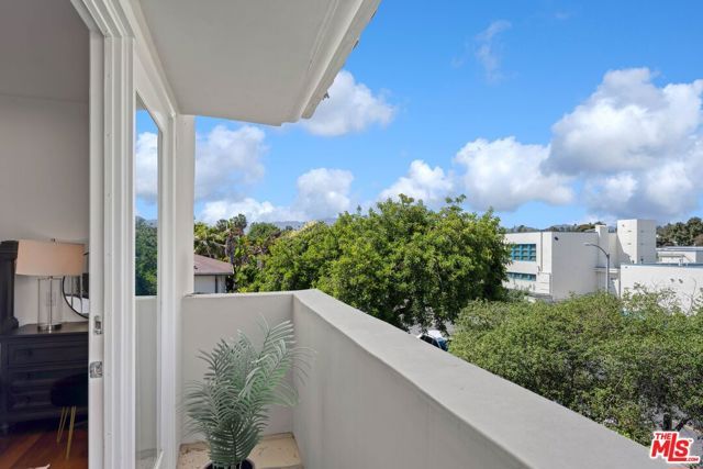718 Lincoln Boulevard 1, Santa Monica, CA 90402