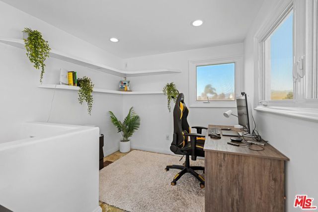 718 Lincoln Boulevard 1, Santa Monica, CA 90402