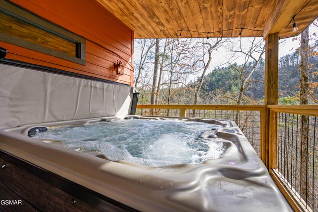 3930 Claude Shields Way, Sevierville, TN 37876