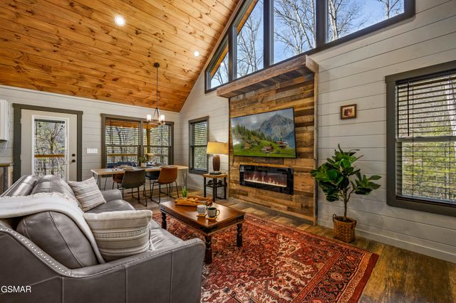 3930 Claude Shields Way, Sevierville, TN 37876