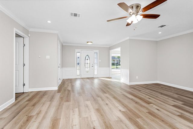 9723 Moorberry Lane, Houston, TX 77080