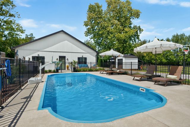 255 Danville Loop 1 Road, Nicholasville, KY 40356