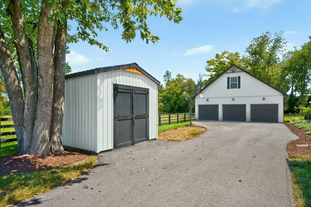 255 Danville Loop 1 Road, Nicholasville, KY 40356