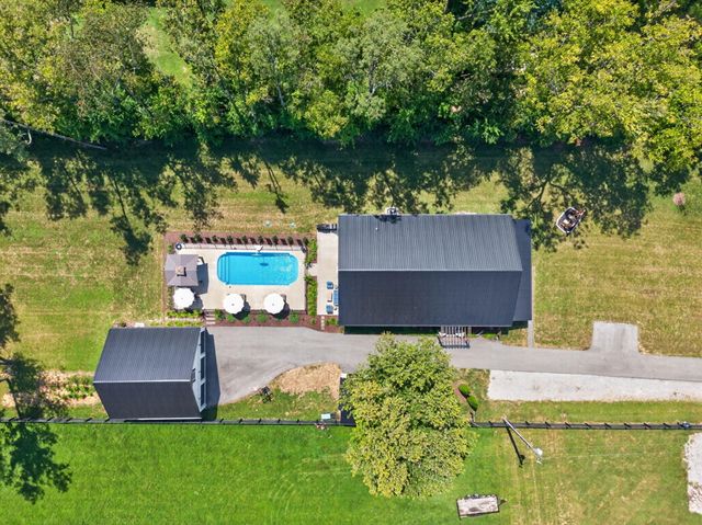 255 Danville Loop 1 Road, Nicholasville, KY 40356