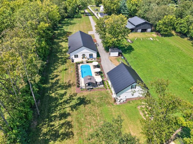 255 Danville Loop 1 Road, Nicholasville, KY 40356