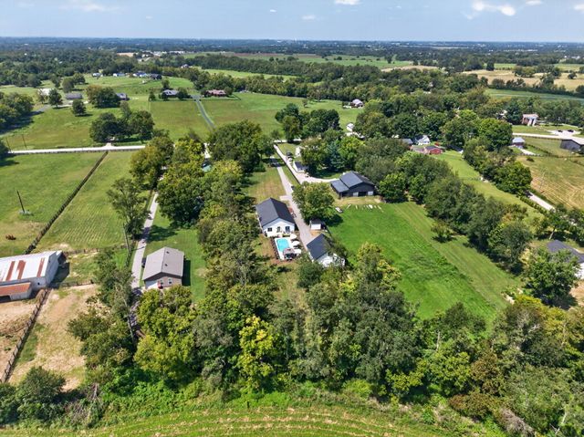 255 Danville Loop 1 Road, Nicholasville, KY 40356