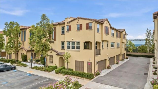 20982 Cornerstone Dr, Walnut, CA 91789